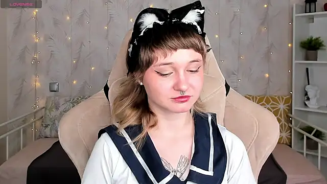 Tori Cutie online show from 04/21/26, 02:51