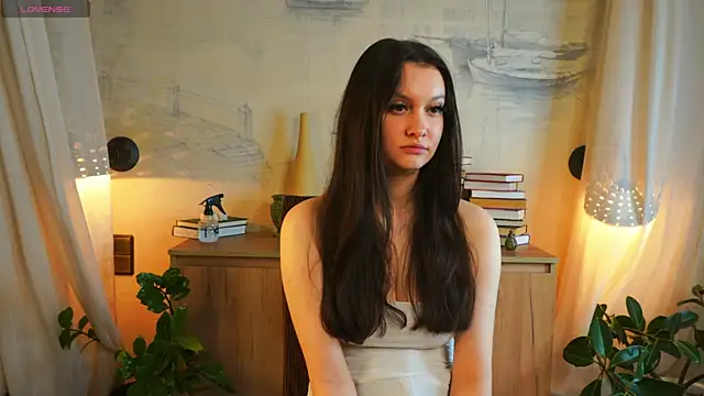 Snapshot of EvaDowe chatting on 10/11/25, 07:40 EvaDowe online show from 10/11/25, 07:40