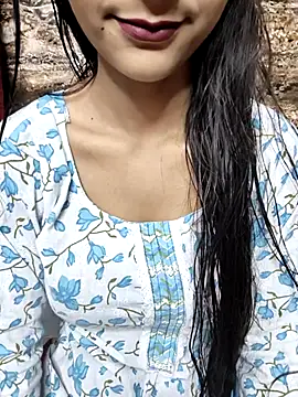 Indian-Aleena online show from 10/17/25, 07:33