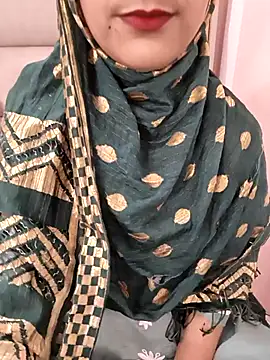 Snapshot of Indian-Aleena chatting on 04/04/26, 07:28 Indian-Aleena online show from 04/04/26, 07:28