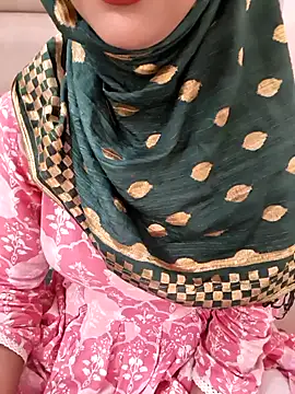 Snapshot of Indian-Aleena chatting on 04/20/26, 06:49 Indian-Aleena online show from 04/20/26, 06:49