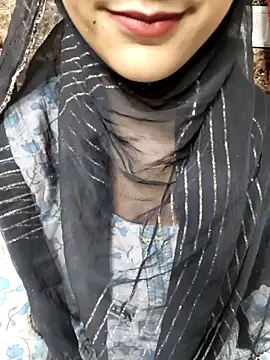 Snapshot of Indian-Aleena chatting on 04/28/26, 06:57 Indian-Aleena online show from 04/28/26, 06:57