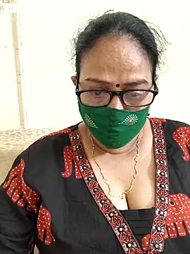 Snapshot of heera-rani chatting on 05/15/26, 07:15 heera-rani online show from 05/15/26, 07:15