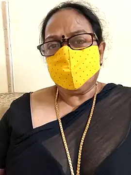 Snapshot of heera-rani chatting on 06/02/26, 10:50 heera-rani online show from 06/02/26, 10:50