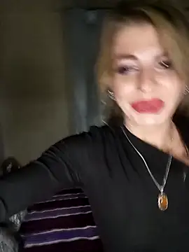 Snapshot of Hyupobigih chatting on 11/17/25, 11:43 Hyupobigih online show from 11/17/25, 11:43