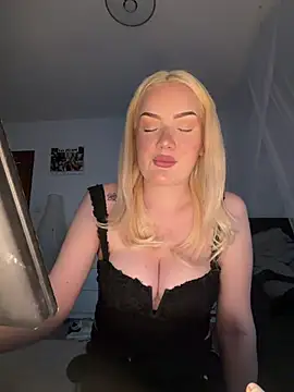 baddestbaabyy online show from 05/11/26, 02:56