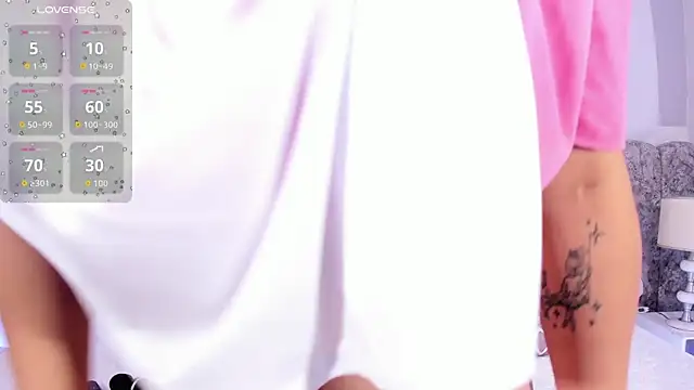 azaharaaa  online show from 07/06/26, 11:40