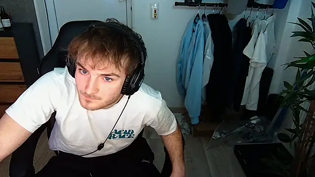 Rudi2007Eye online show from 02/25/26, 07:34