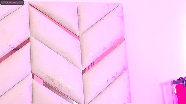 AlanaDoll online show from 03/17/26, 01:58