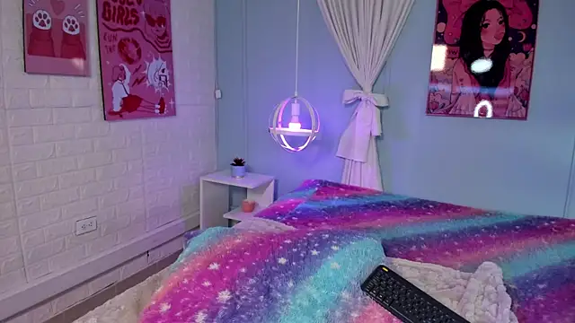 Hannahpage online show from 12/19/25, 12:23