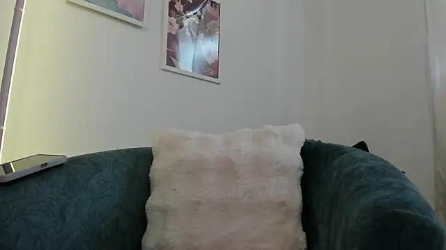 canelleGarces online show from 10/19/25, 03:45