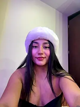 Snapshot of saranghae_ chatting on 12/18/25, 01:55 saranghae online show from 12/18/25, 01:55