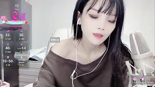 twlilybae online show from 03/29/26, 03:17