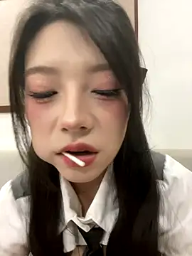 yuanyuanzi99 online show from 10/16/25, 12:17