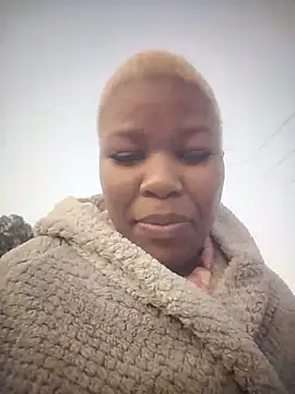 Snapshot of Seductive_Yellow_Titties chatting on 09/11/25, 04:45 Seductive Yellow Titties online show from 09/11/25, 04:45