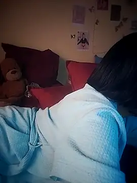 Snapshot of Seductive_Yellow_Titties chatting on 09/12/25, 01:00 Seductive Yellow Titties online show from 09/12/25, 01:00