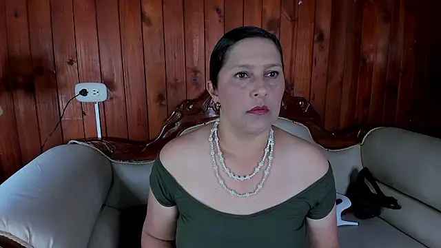 KikaDuque online show from 03/17/26, 07:50