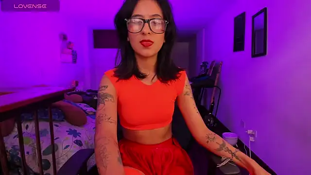 atenea dragon   online show from 10/03/25, 07:44