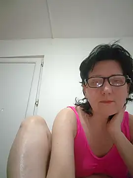 Vera Elle online show from 04/08/26, 05:57