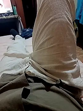 Snapshot of Hugopingonasa2024 chatting on 02/14/26, 01:35 Hugopingonasa2024 online show from 02/14/26, 01:35