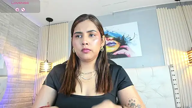 scarletbaker  online show from 03/13/26, 09:54