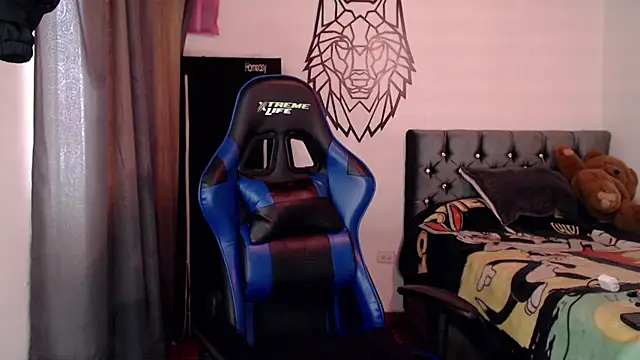 Sweet-Cris online show from 10/15/25, 02:28