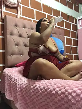 Rachellcooperrr online show from 02/25/26, 12:53