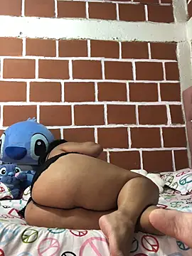 Rachellcooperrr online show from 04/05/26, 06:16