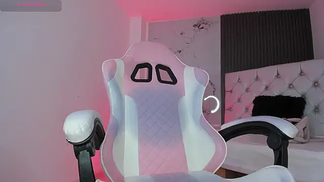 chloesagee online show from 02/05/26, 09:52