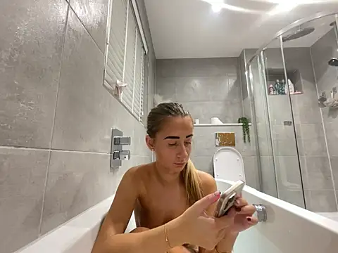 SexyySiSi online show from 11/13/25, 09:25