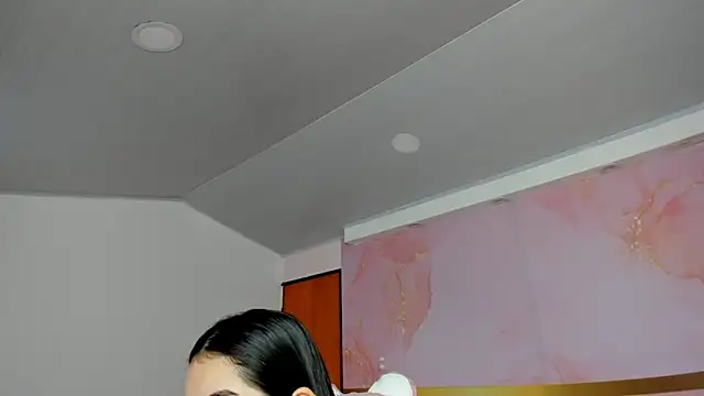 milk candy18 online show from 09/24/25, 12:19