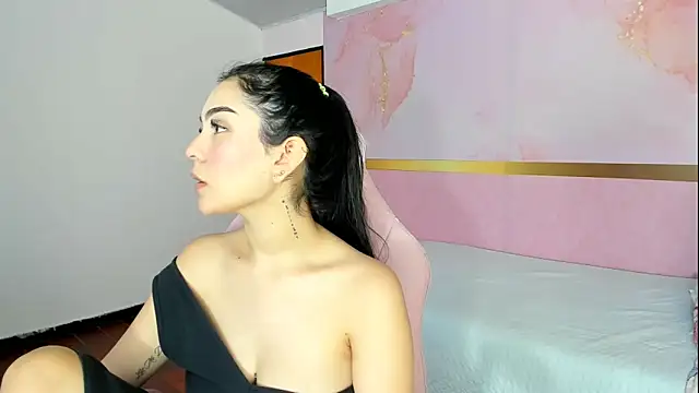 milk candy18 online show from 11/02/25, 11:23