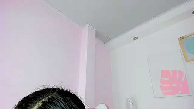 milk candy18 online show from 12/02/25, 11:04