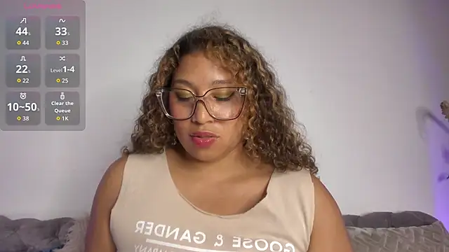 kiut lili online show from 09/19/25, 07:36