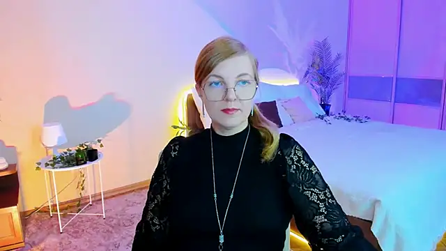 YourUniverser online show from 10/11/25, 09:19