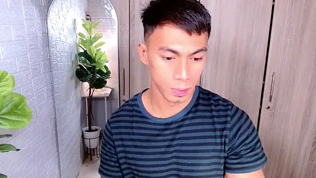 PinooyMilker online show from 10/06/25, 03:26