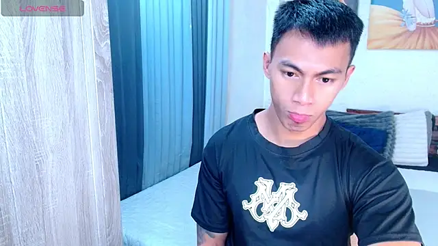 PinooyMilker online show from 05/02/26, 02:55