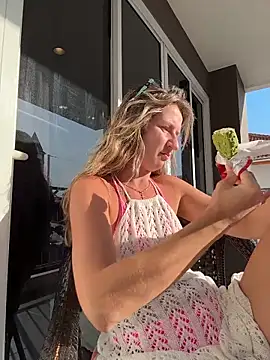 EvvaMur online show from 11/29/25, 09:01