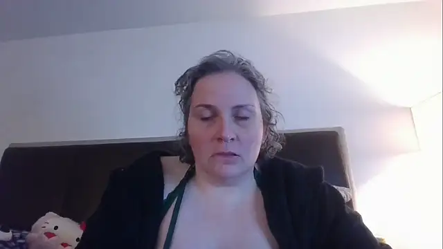 EdenArcadia online show from 04/04/26, 08:56