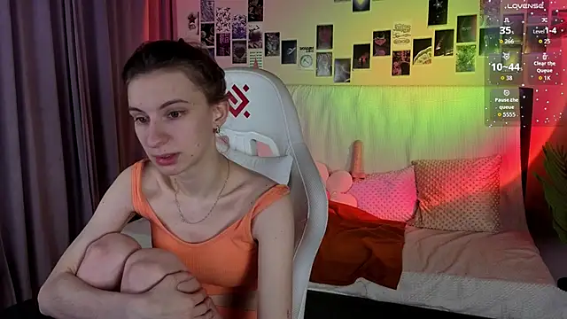 kaleriyaa  online show from 03/24/26, 01:32