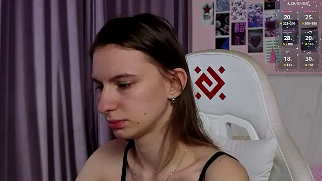 kaleriyaa  online show from 03/28/26, 01:27