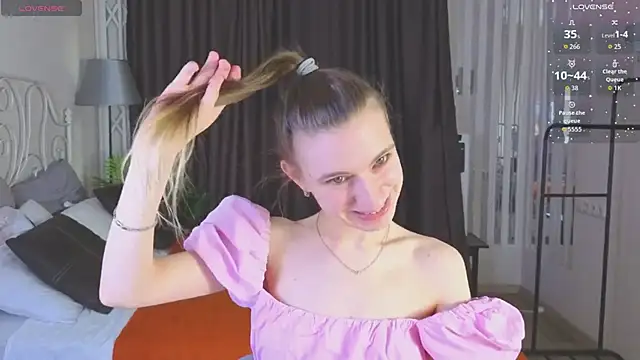 kaleriyaa  online show from 04/10/26, 01:33