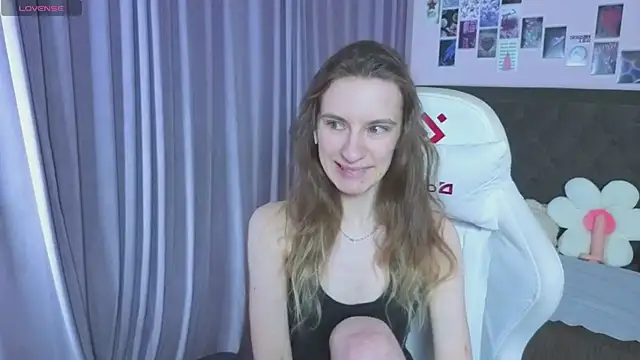 kaleriyaa  online show from 04/24/26, 01:30