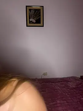 HeiligeJulia online show from 09/22/25, 04:53