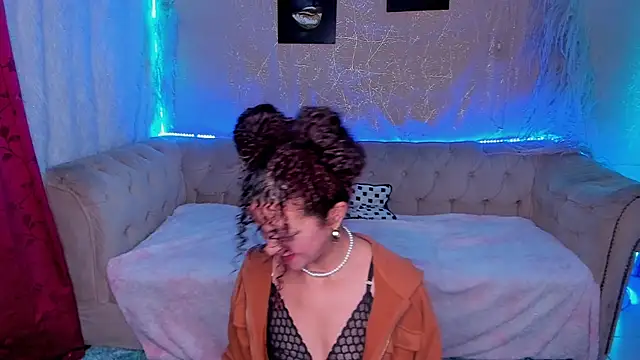 teamlover00 online show from 10/10/25, 05:39