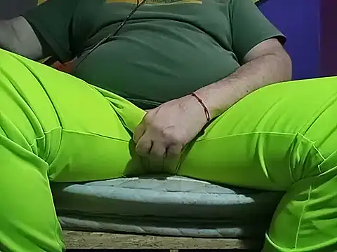 BabyBearMilk online show from 11/13/25, 05:50