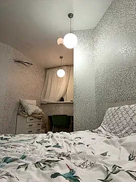 SakuraSara online show from 11/17/25, 05:08