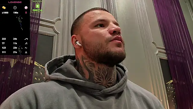 OliverSport online show from 11/15/25, 03:52