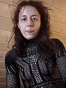 Snapshot of marijacucu chatting on 11/23/25, 07:41 marijacucu online show from 11/23/25, 07:41