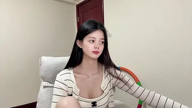 Nicole-13 online show from 04/21/26, 10:45